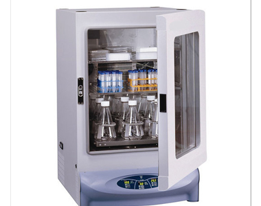 Cylindrical Horizontal Autoclave
